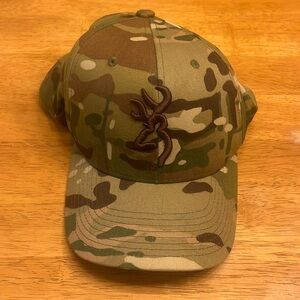 Multi cam browning flex fit hat L/XL